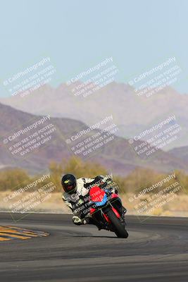 media/Feb-04-2023-SoCal Trackdays (Sat) [[8a776bf2c3]]/Turn 14 (115pm)/